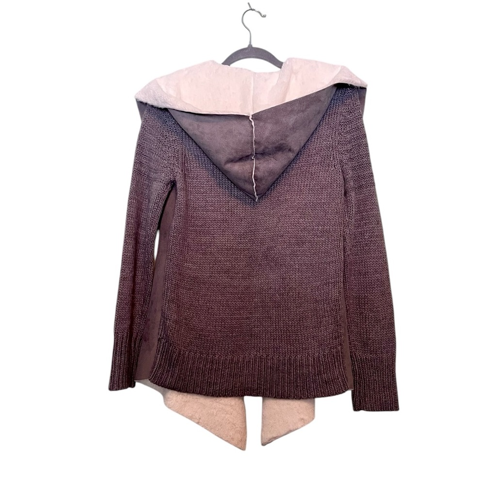 Mia & Tess Sweater. Hooded. Faux Fur/Suede. Grey &White. Open Cardigan. - Picture 7 of 7